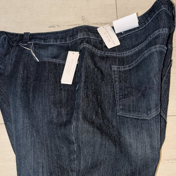 NWT CJ Banks Moderatly Curvy Skimmer Womens Plus Size Denim Jean Shorts 20W - Picture 2 of 6